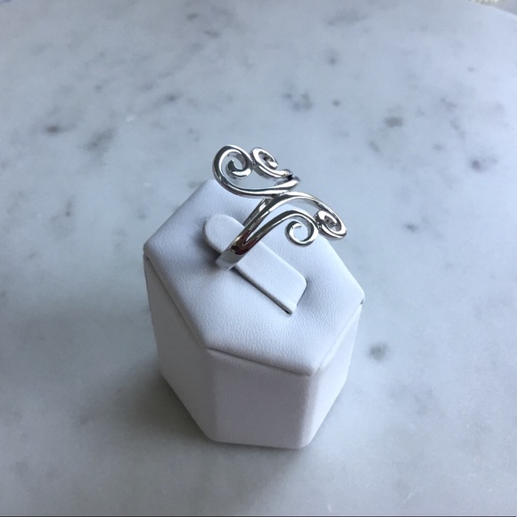 Sterling Silver Swirl Design Ring - Picture 12 of 16